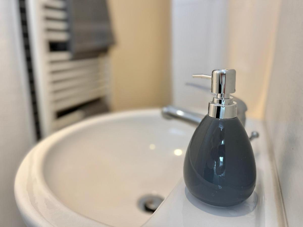 Kmhosting Zentrum Modern Appartement - Kingsize Boxspringbett 开姆尼茨 外观 照片